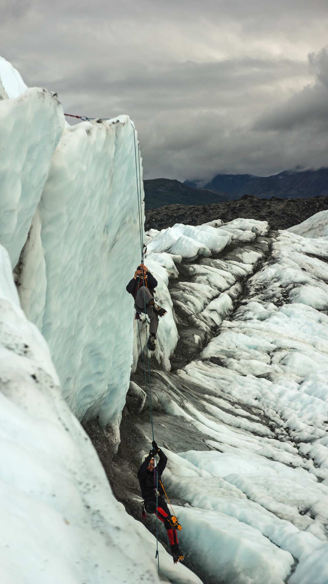 Ice Climbing & Rappelling – Alaska Mountaineering School